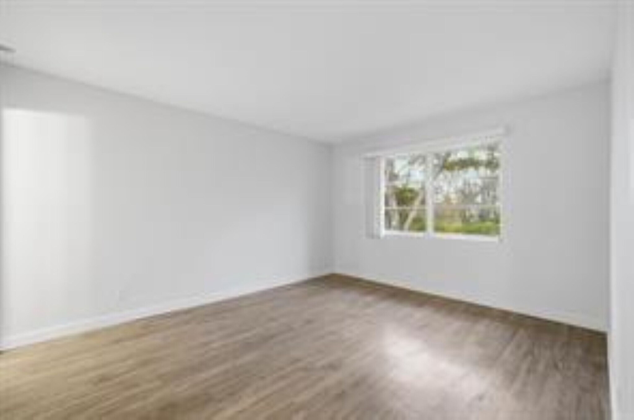 Building Photo - 1400 NE 57th St