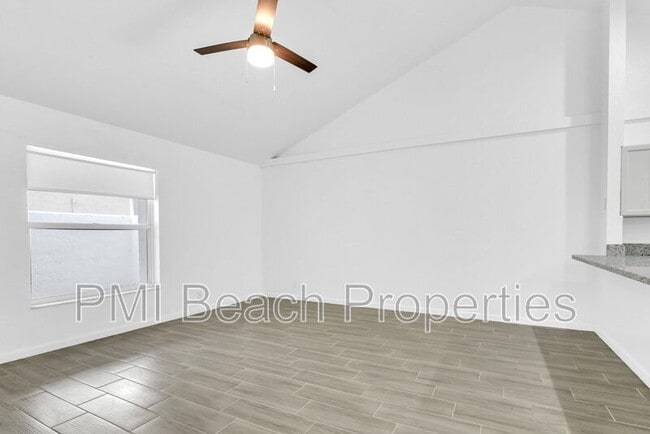 Primary Photo - 13729 Yarmouth Dr
