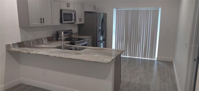 Building Photo - 309 Clermont Dr