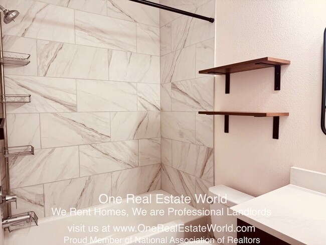 Building Photo - 13507 Summerton Dr