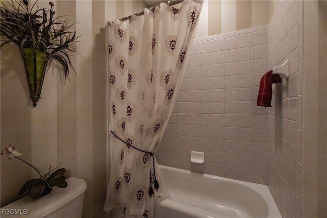 Building Photo - 3011 Meandering Way