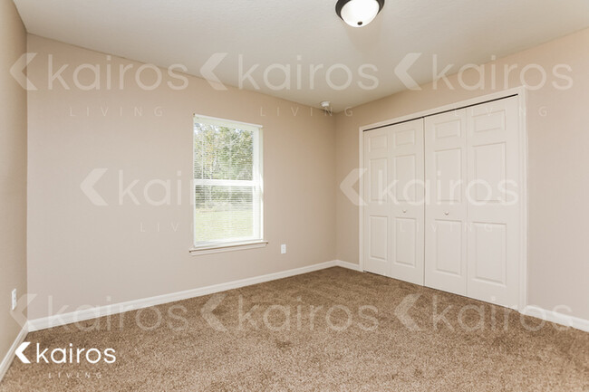 Building Photo - 465 Malauka Radial