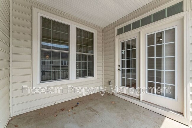 Building Photo - 42524 Rowderbury Sq