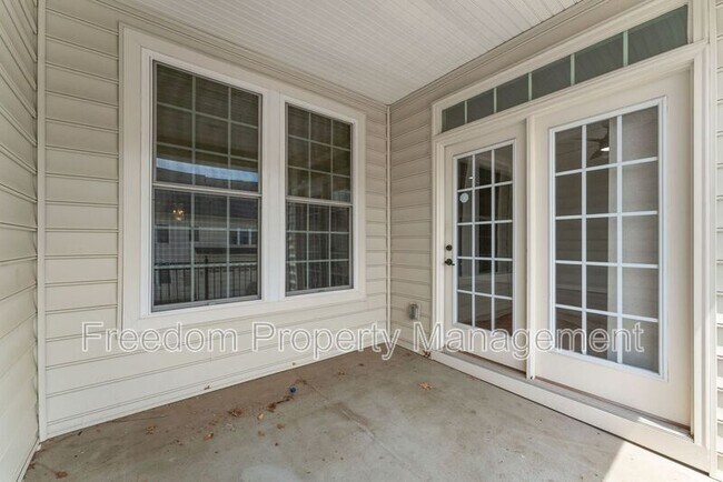 Building Photo - 42524 Rowderbury Square