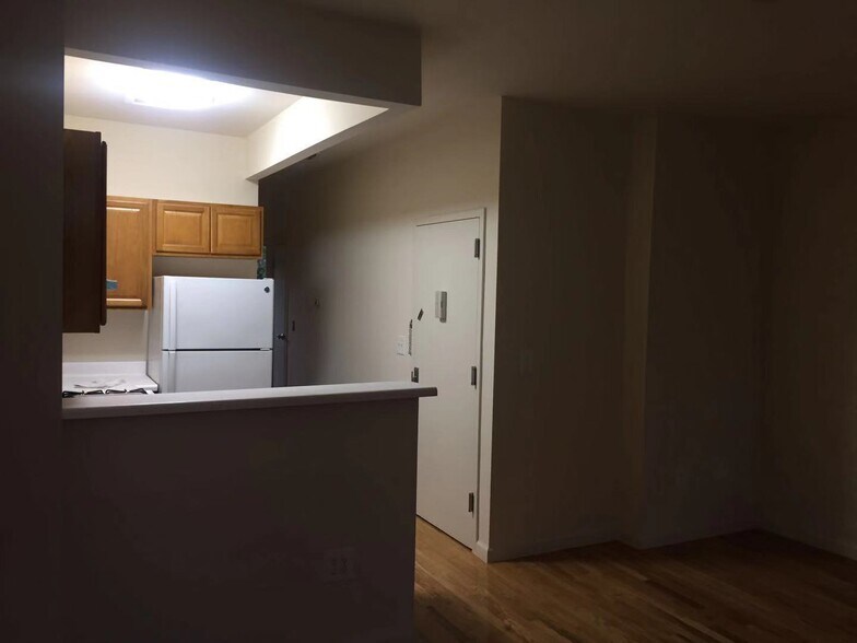 Building Photo - 457 Convent Ave