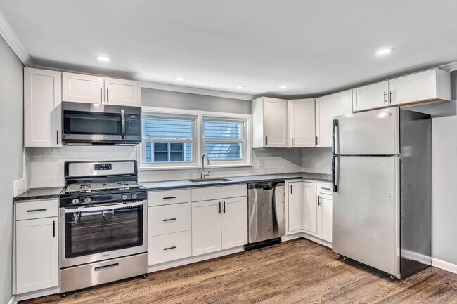 Building Photo - 8 Oceanport Ave