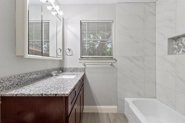 Building Photo - 100 Spinner Cir