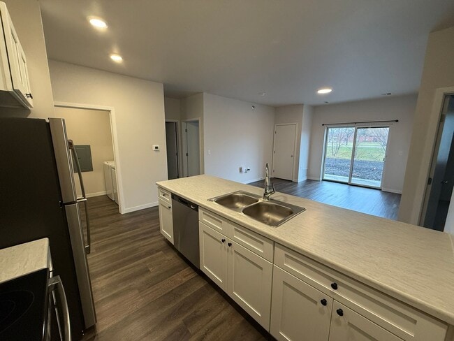 Building Photo - Northern Point Apartments