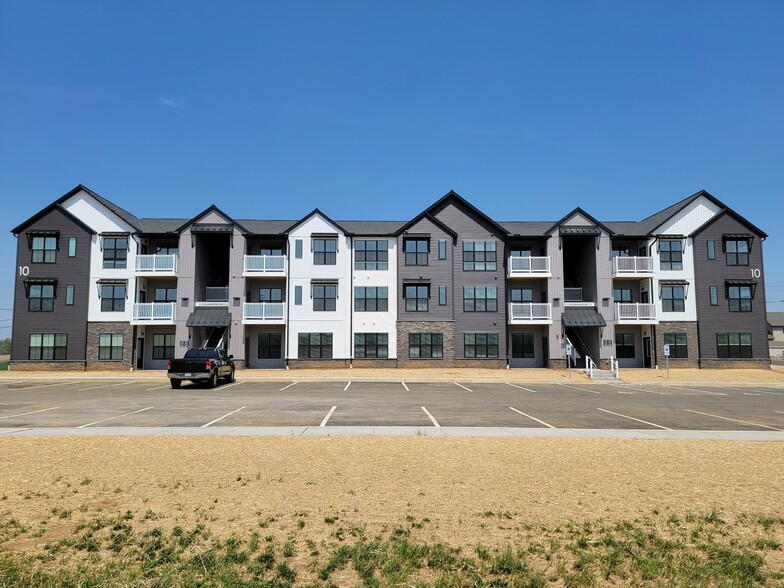 Primary Photo - 419 Apartments