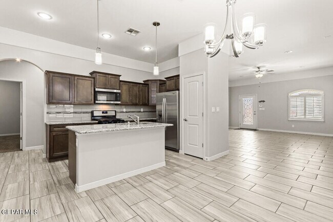 Building Photo - 14824 Harry Flournoy Ave