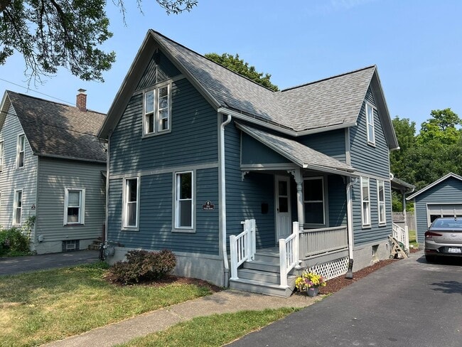 Building Photo - Single Family Home - Available - Will not ...