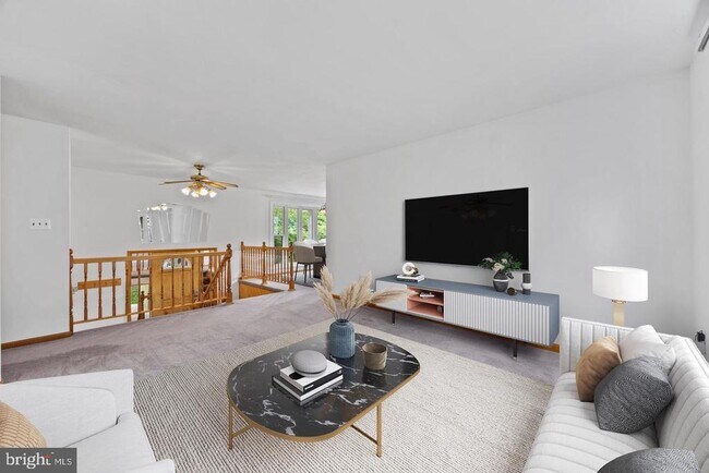 Building Photo - 13501 Kelmont Ct