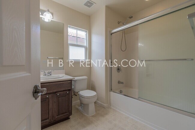 Building Photo - Bethany Village Mountain House Move-In Ready 3-Bed, 2.5-Bath