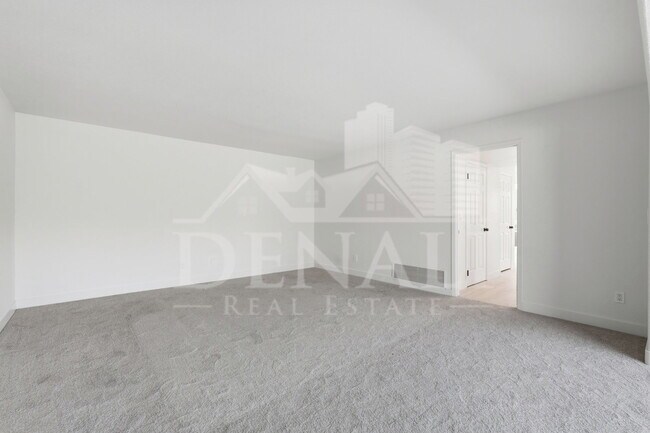 Building Photo - 10643 N Indian Wells Dr
