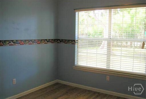 Building Photo - 2 St Ives Dr