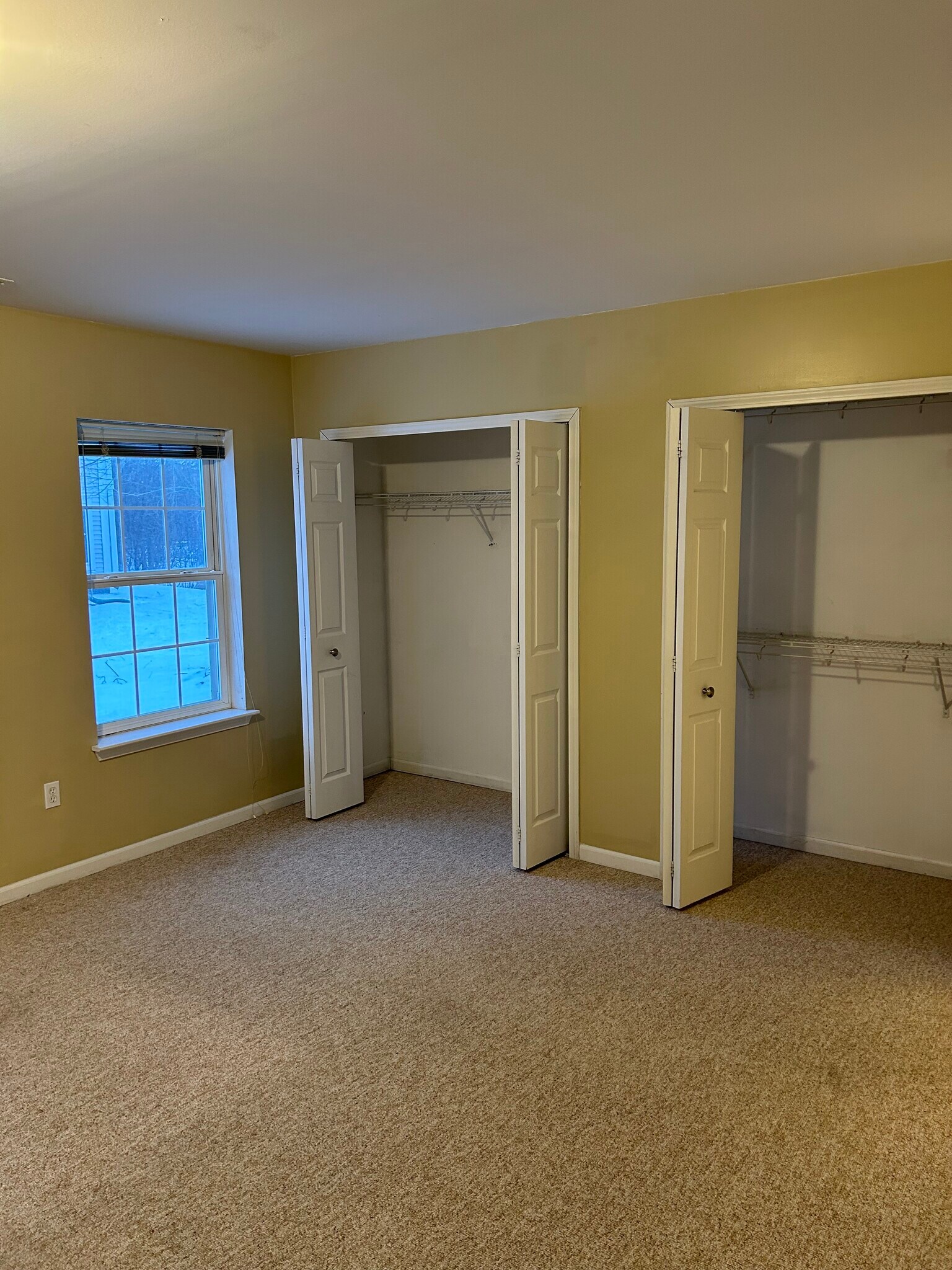 Building Photo - 2269 S Main St