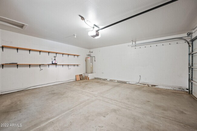 Building Photo - 5047 S Roosevelt St