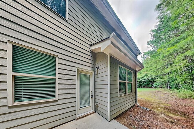 Building Photo - 4971 Terrace Dr