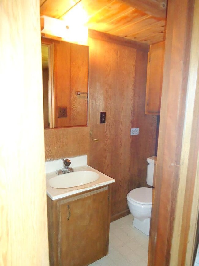 Building Photo - Cozy Seacliff Studio With Panoramic Ocean ...