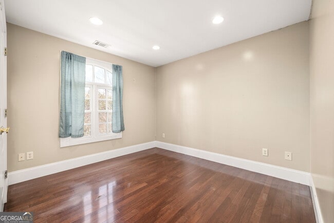Building Photo - 119 Chattahoochee Winds