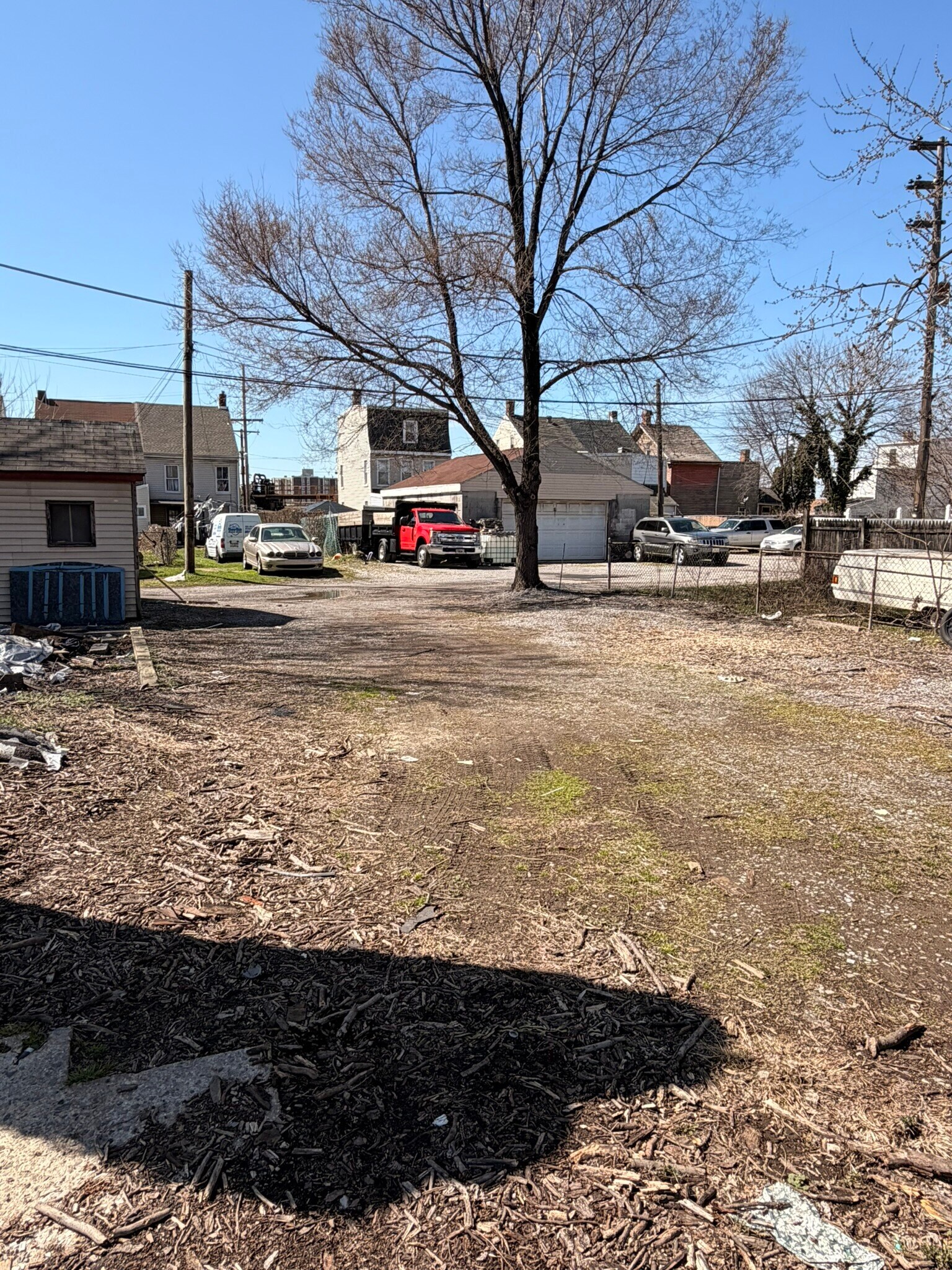 Building Photo - 328 Pattison St