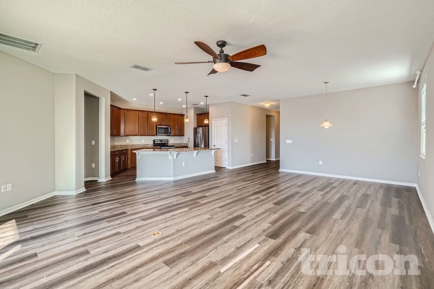 Building Photo - 10514 Medford Lakes Dr