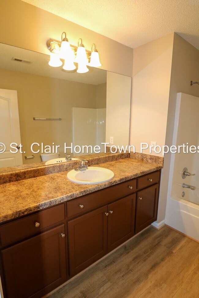 Building Photo - Wonderful Floor Plan