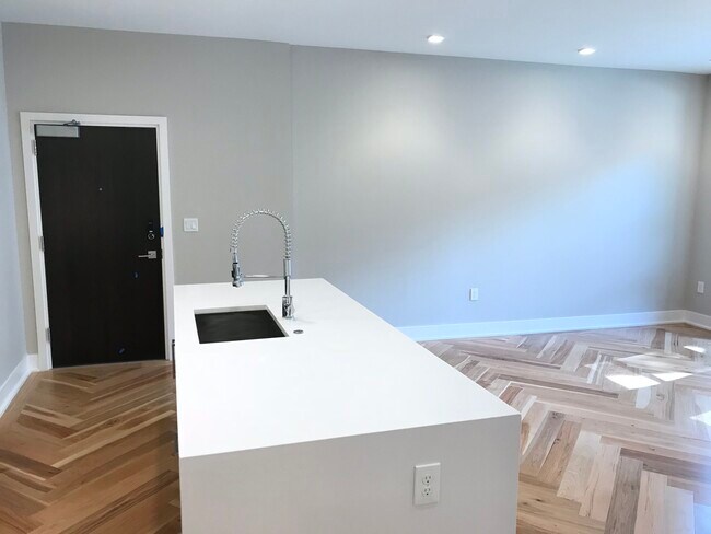 Building Photo - 1345 K St SE