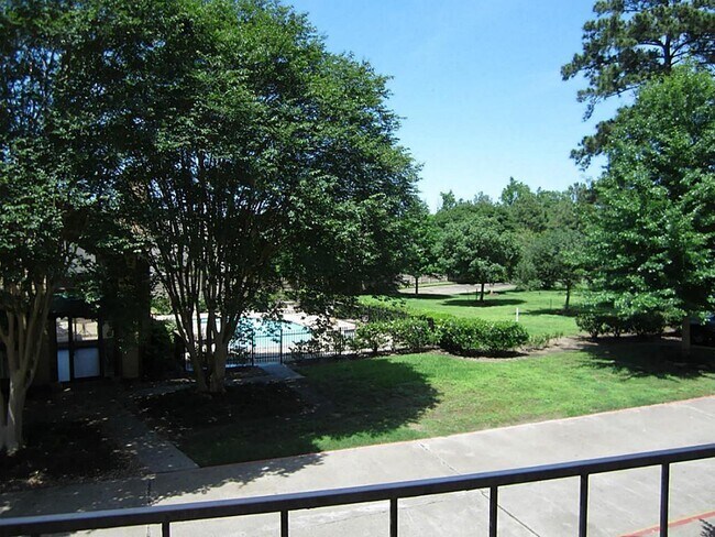 Building Photo - 16800 Sugar Pine Dr