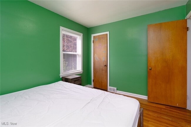 Building Photo - 4880 Anderson Rd