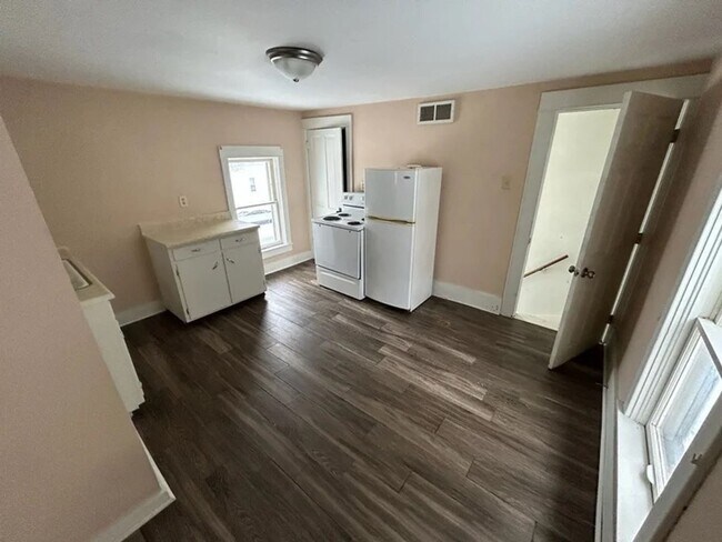 Building Photo - 306 Humboldt Ave