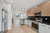 Building Photo - 2120 Bellmore St