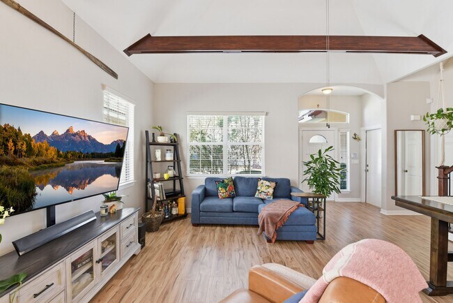 Building Photo - 43 Regency Pt