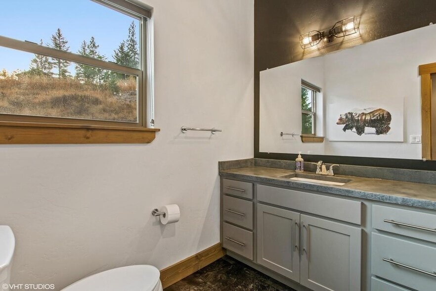 Building Photo - 202 Nelson Dr