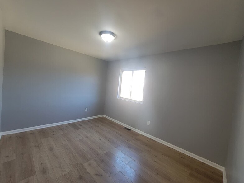 Building Photo - 1808 N James H McGee Blvd