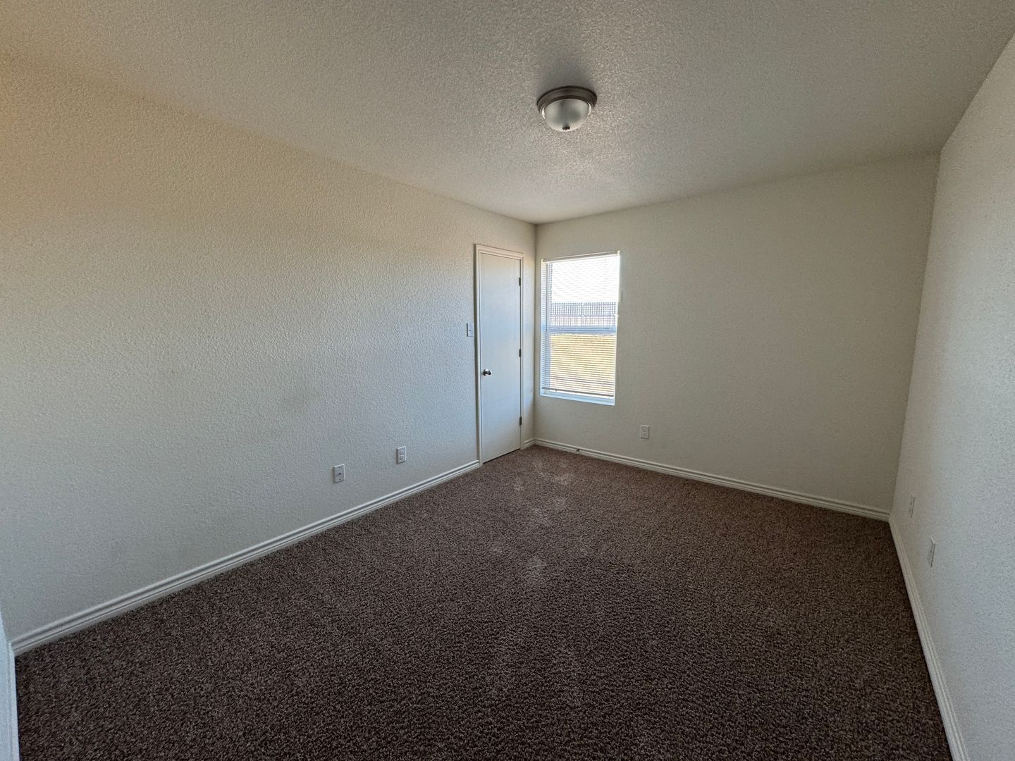 Building Photo - 5704 Lariat Ct