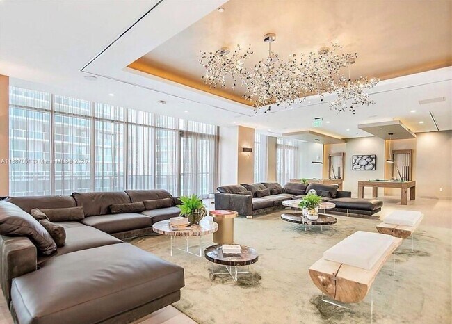 Building Photo - 488 NE 18th St