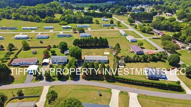 Building Photo - 1113 Remington Dr