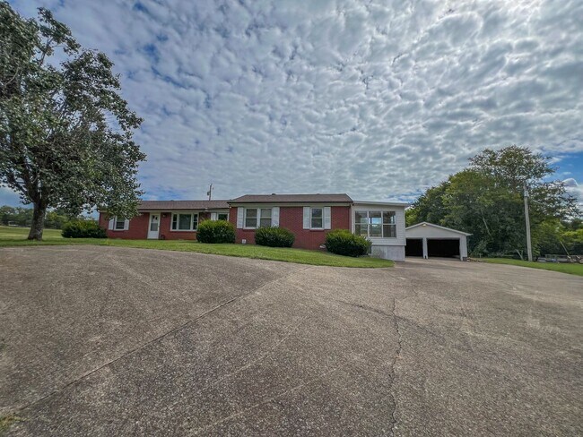 Building Photo - Coming Soon! Single-Family In Cunningham, TN!