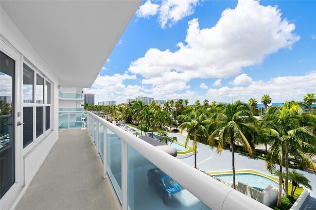 Building Photo - 3900 Galt Ocean Dr