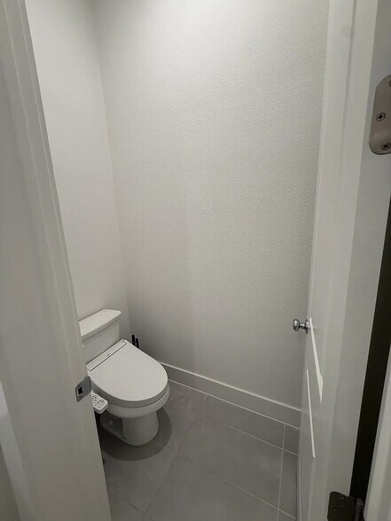 Building Photo - 1525 Pintail Pl