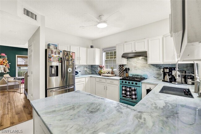 Building Photo - 534 Leawood Cir