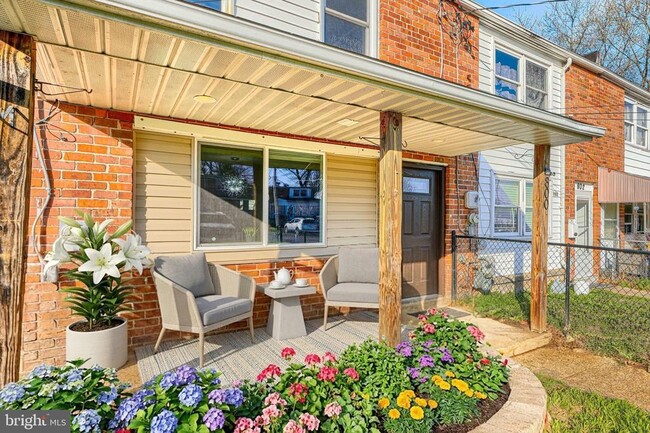 Building Photo - 800 Seckel Ct