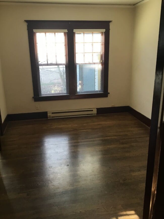 Building Photo - HUMBOLDT STUNNER