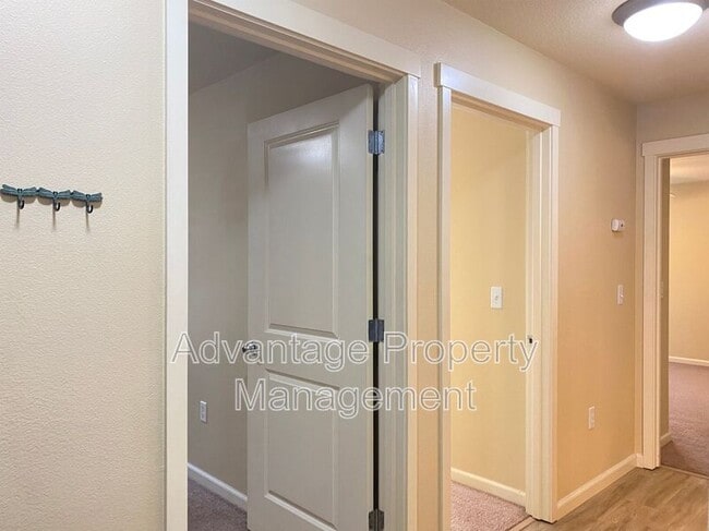 Building Photo - 6298 SW Grand Oaks Dr