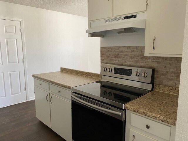 Building Photo - 1005 Dryden Ave