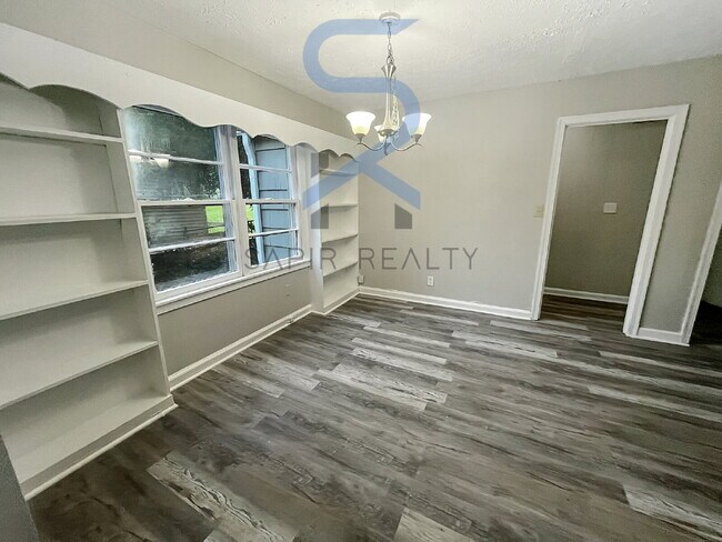 Building Photo - 2262 Jernigan Dr SE