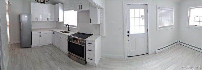 Building Photo - 37 Center Hill Rd