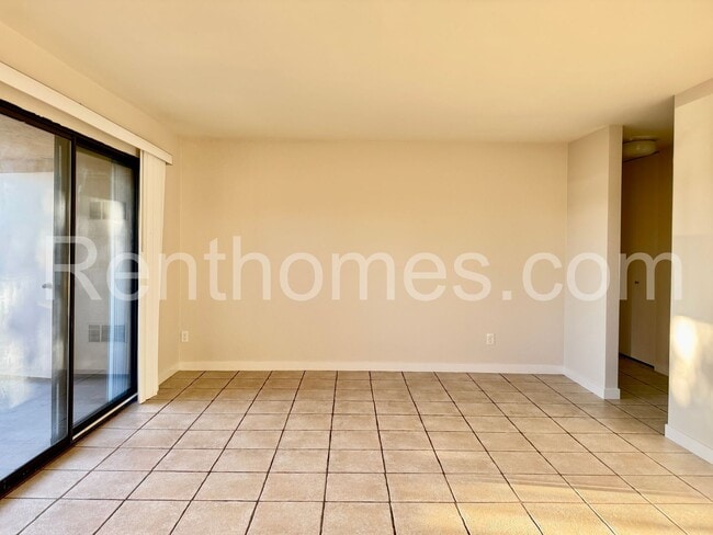 Building Photo - Mira Mesa, 8488 New Salem St #69, 2 Master...