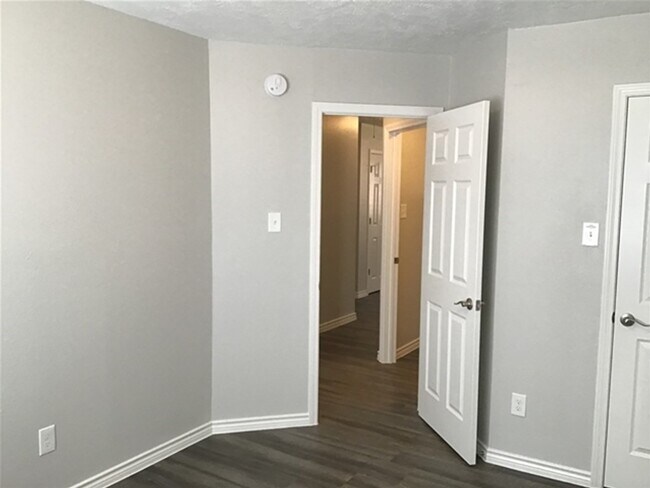 Building Photo - 5026 Chase Stone Dr